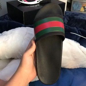 Gucci pursuit 72 slides